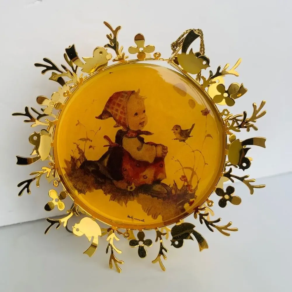 1986 Hummel Gold Ornament